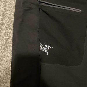 Arc'teryx Gamma LT Men's Soft Shell Pant (Size M)
